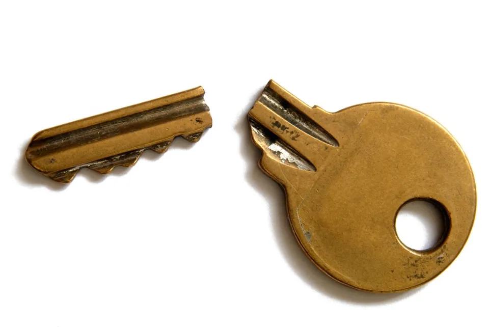 how-to-remove-a-broken-key